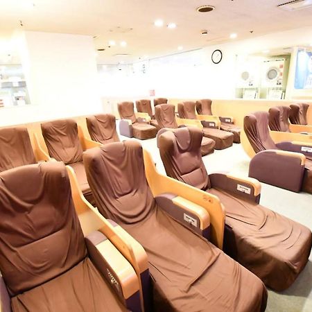 Capsule Hotel Asahi Plaza Shinsaibashi Osaka Buitenkant foto