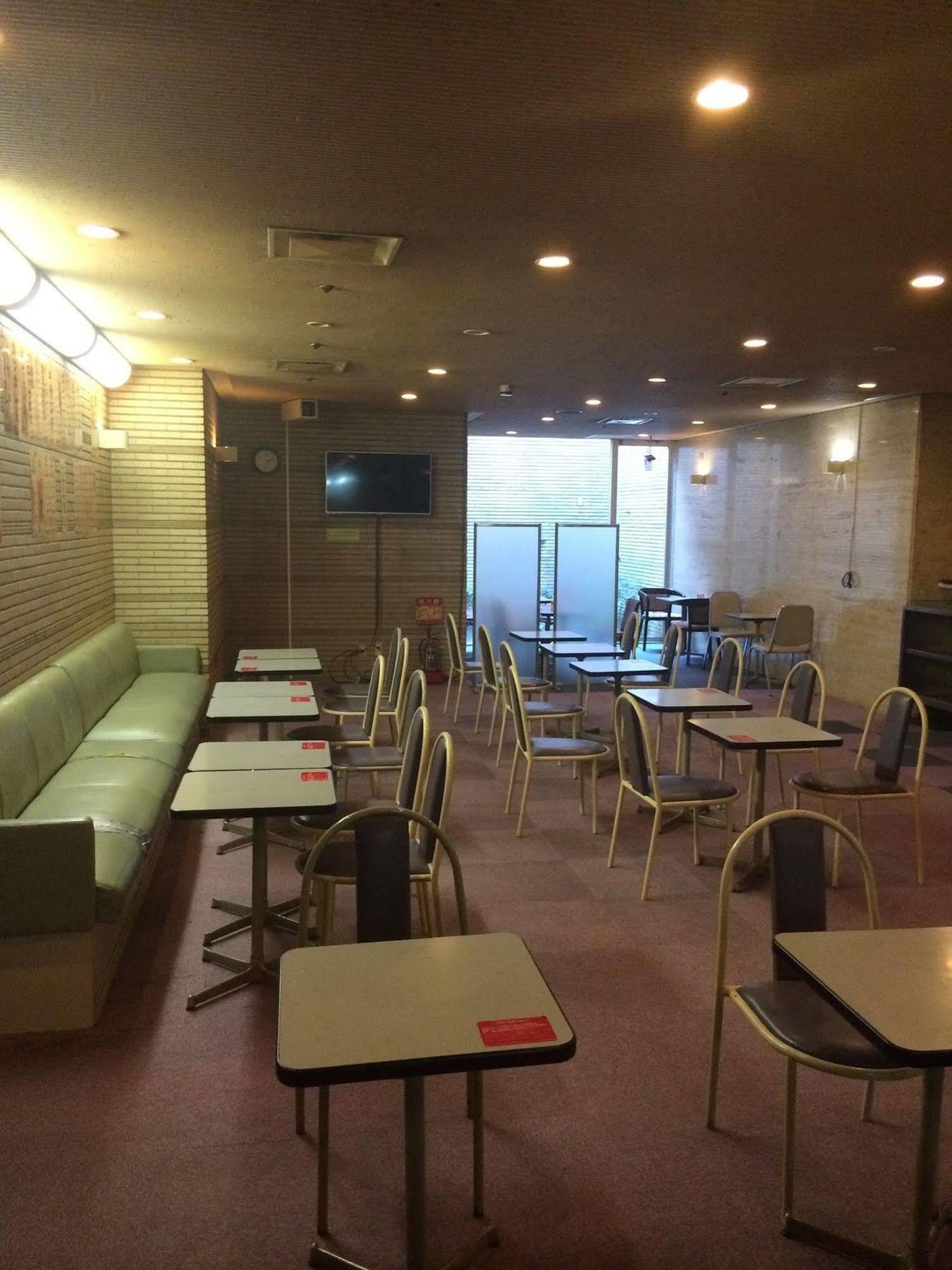 Capsule Hotel Asahi Plaza Shinsaibashi Osaka Buitenkant foto