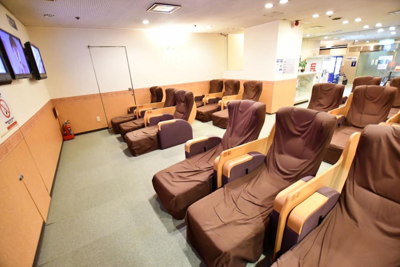 Capsule Hotel Asahi Plaza Shinsaibashi Osaka Buitenkant foto